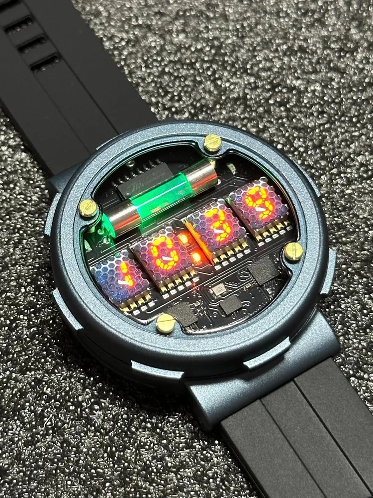 Retro Cyberpunk Nixie Tube Wat - огляд і ціна Luxury Watch Nice