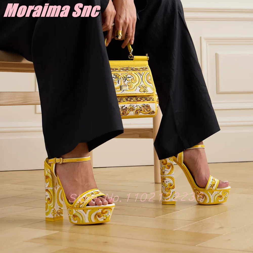 Luxury Printed Platform Sandal - огляд і ціна Luxury Watch Girl
